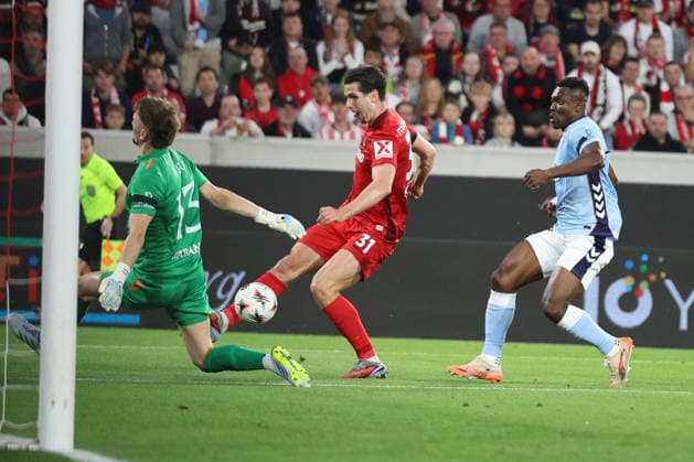 09 04 2026, xrekx, Football UEFA Europa League, SC Freiburg Celta Vigo v l Submission to 2 0 by Igor Matanovic SC Freiburg DFL DFB REGULATIONS PROHIBIT ANY USE OF PHOTOGRAPHS as IMAGE SEQUENCES and or QUASI VIDEO Freiburg