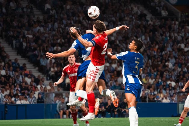 FC Porto v Nottingham Forest Europe League Players of FC Porto and Nottingham Forest during the Europe Leage match, between FC Porto and Nottingham Forest played at Estadio do Dragao on April 9, 2026 in Oporto, Portugal Oporto Portugal Copyright: xAdrianxFernandezx xAgenciaxLOFx