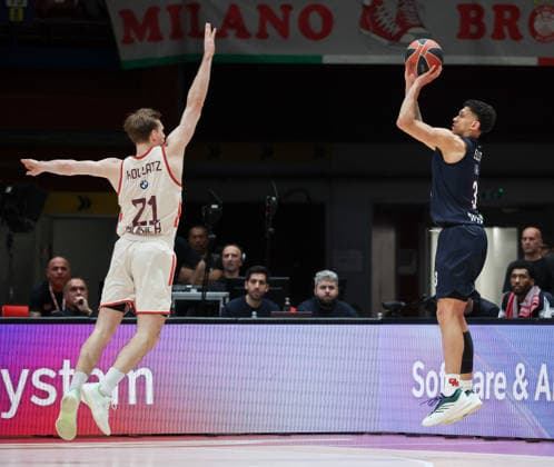 Foto IPP Roberto Bregani Milano 9 04 2026 Pallacanestro, Turkish Airlines EuroLeague 2025 2026, EA7 Emporio Armani MIlano vs Bayern Monaco. Nella foto Quinn Ellis dell EA7 Emporio Armani Milano in azione contro Justus Hollatz del Bayern Monaco. Italy Photo Press World Copyright. italy ITALY  Copyright: xR4924_italyphotopressx