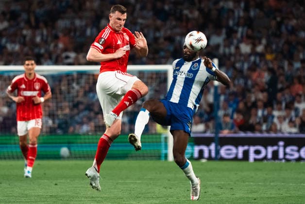 FC Porto v Nottingham Forest Europe League Players of FC Porto and Nottingham Forest during the Europe Leage match, between FC Porto and Nottingham Forest played at Estadio do Dragao on April 9, 2026 in Oporto, Portugal Oporto Portugal Copyright: xAdrianxFernandezx xAgenciaxLOFx