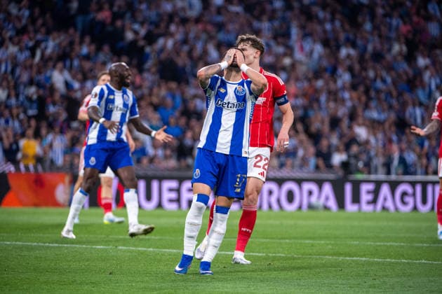 April 9, 2026, Porto, Porto, Portugal: PORTO, PORTUGAL - APRIL 09: BORJA SAINZ from FC Porto is seen after a missing opportunity during the UEFA Europa League 2025 26 Quarter-Final Leg One match between FC Porto and Nottingham Forest FC at Estadio do Dragao on April 09, 2026 in Porto, Portugal. FC Porto X Nottingham Forest - UEFA Europa League 2025 26  - ZUMAl192 20260409_zsp_l192_043 Copyright: xMiguelxLemosx