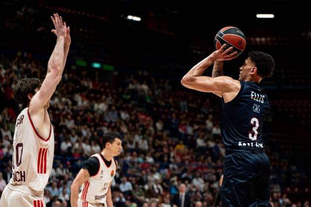 BASKET - Euroleague - EA7 Emporio Armani Milano vs Bayern Monaco Quinn Ellis (Olimpia Milano) attempt a three points shot during EA7 Emporio Armani Milano vs Bayern Monaco, Basketball Euroleague match in Assago (MI), Italy, April 09 2026 Assago (MI) Italy  Copyright: xIPAxSport ABACAx