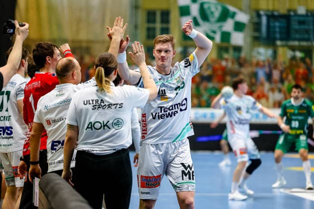 Ymir Gislason FRISCH AUF Goeppingen, 33 Jubel Freude nach dem Sieg, SC DHfK Leipzig vs FRISCH AUF Goeppingen, Handball, 1 Bundesliga, 28 Matchday, Season 2025 2026, 09 04 2026, SC DHfK Leipzig vs FRISCH AUF Goeppingen, Handball, 1 Bundesliga, 28 Matchday, Season 2025 2026, 09 04 2026 Leipzig Copyright: xEibner-Pressefoto LauraxRoemerx EP_LRR