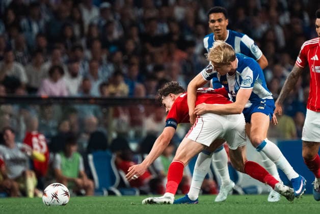 FC Porto v Nottingham Forest Europe League Players of FC Porto and Nottingham Forest during the Europe Leage match, between FC Porto and Nottingham Forest played at Estadio do Dragao on April 9, 2026 in Oporto, Portugal Oporto Portugal Copyright: xAdrianxFernandezx xAgenciaxLOFx