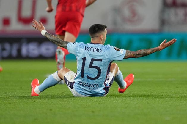 Germany UEFA Europa League quarter-final first leg 2025 26, SC Freiburg vs Celta Vigo Europa Park Stadion, Freiburg im Breisgau Matias Vecino 15 Celta on the ground Copyright: xKjetilxWaberx