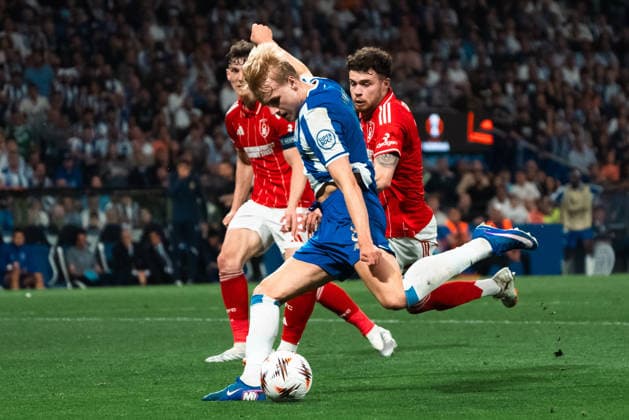 FC Porto v Nottingham Forest Europe League Players of FC Porto and Nottingham Forest during the Europe Leage match, between FC Porto and Nottingham Forest played at Estadio do Dragao on April 9, 2026 in Oporto, Portugal Oporto Portugal Copyright: xAdrianxFernandezx xAgenciaxLOFx
