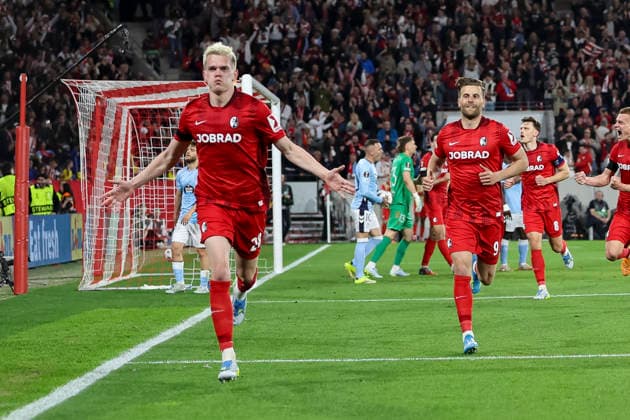 SC Freiburg celebrating a 3-0 goal by Matthias Ginter SC Freiburg, 28 , Germany, Football, UEFA Europa League, quarter-final, 2025 2026, SC Freiburg vs Celta Vigo, 09 04 2026, Freiburg im Breisgau Europa Park Stadion Stadion am Deutschland Copyright: xGrantxHubbsx