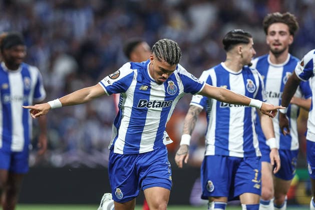 Porto, 09 04 2026 FC Porto hosted Nottingham Forest tonight in the first leg of the 2025 26 UEFA Europa League quarter-finals. William Gomes festeja o golo. (Miguel Pereira) NI201231MIGUELPEREIRA5327 Porto Portugal Copyright: xMiguelxPereirax