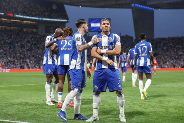 Porto, 09 04 2026 FC Porto hosted Nottingham Forest tonight in the first leg of the 2025 26 UEFA Europa League quarter-finals. William Gomes festeja o golo. (Miguel Pereira) NI201258MIGUELPEREIRA9814 Porto Portugal Copyright: xMiguelxPereirax