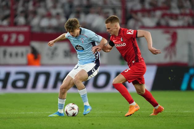 Germany UEFA Europa League quarter-final first leg 2025 26, SC Freiburg vs Celta Vigo Europa Park Stadion, Freiburg im Breisgau Fer Lopez 30 Celta in duel with Philipp Lienhart 3 Freiburg Copyright: xKjetilxWaberx
