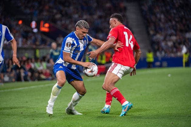 April 9, 2026, Porto, Porto, Portugal: PORTO, PORTUGAL - APRIL 09: WILLIAM GOMES from FC Porto is seen on action during the UEFA Europa League 2025 26 Quarter-Final Leg One match between FC Porto and Nottingham Forest FC at Estadio do Dragao on April 09, 2026 in Porto, Portugal. FC Porto X Nottingham Forest - UEFA Europa League 2025 26  - ZUMAl192 20260409_zsp_l192_103 Copyright: xMiguelxLemosx