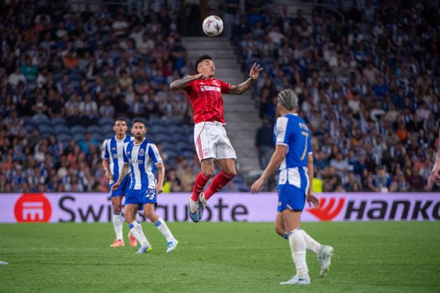April 9, 2026, Porto, Porto, Portugal: PORTO, PORTUGAL - APRIL 09: IGOR JESUS of Nottingham Forest is seen on action during the UEFA Europa League 2025 26 Quarter-Final Leg One match between FC Porto and Nottingham Forest FC at Estadio do Dragao on April 09, 2026 in Porto, Portugal. FC Porto X Nottingham Forest - UEFA Europa League 2025 26  - ZUMAl192 20260409_zsp_l192_100 Copyright: xMiguelxLemosx