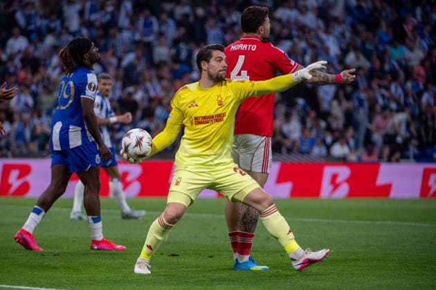 FC Porto v Nottingham Forest FC - UEFA Europa League 2025 26 Quarter-Final First Leg Ortega of Nottingham Forest is seen in action during the UEFA Europa League 2025 26 Quarter-Final Leg One match between FC Porto and Nottingham Forest FC at Estadio do Dragao in Porto, Portugal, on April 9, 2026. Porto Porto Portugal  Copyright: xMiguelxLemosx originalFilename:lemos-fcportox260409_npAmV.jpg