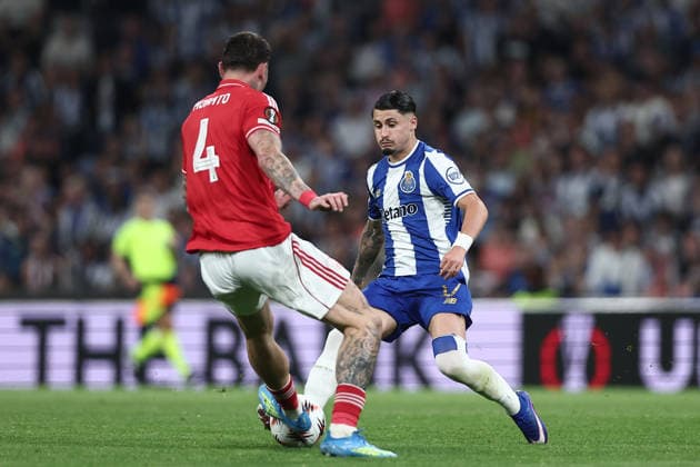 Porto, 09 04 2026 FC Porto hosted Nottingham Forest tonight in the first leg of the 2025 26 UEFA Europa League quarter-finals. Morato ; Borja Sainz (Miguel Pereira) NI211226MIGUELPEREIRA6794 Porto Portugal Copyright: xMiguelxPereirax