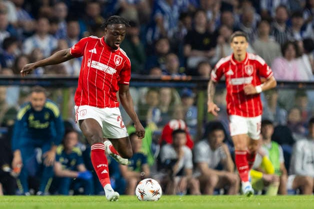 FC Porto v Nottingham Forest FC - UEFA Europa League 2025 26 Quarter-Final First Leg Dilane Bakwa plays in a match between FC Porto and Nottingham Forest during the quarter-finals first leg of the UEFA Europa League 2025 26 at the Estadio do Dragao in Porto, Portugal, on April 9, 2026. Braga Porto Portugal  Copyright: xDiegoxMaranhaox originalFilename:maranhao-fcportov260409_npLGD.jpg