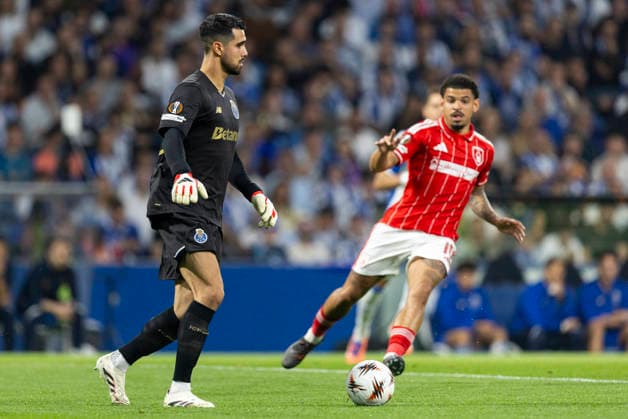FC Porto v Nottingham Forest FC - UEFA Europa League 2025 26 Quarter-Final First Leg Diogo Costa participates in a match between FC Porto and Nottingham Forest during the quarter-finals first leg of the UEFA Europa League 2025 26 at the Estadio do Dragao in Porto, Portugal, on April 9, 2026. Braga Porto Portugal  Copyright: xDiegoxMaranhaox originalFilename:maranhao-fcportov260409_npWtB.jpg