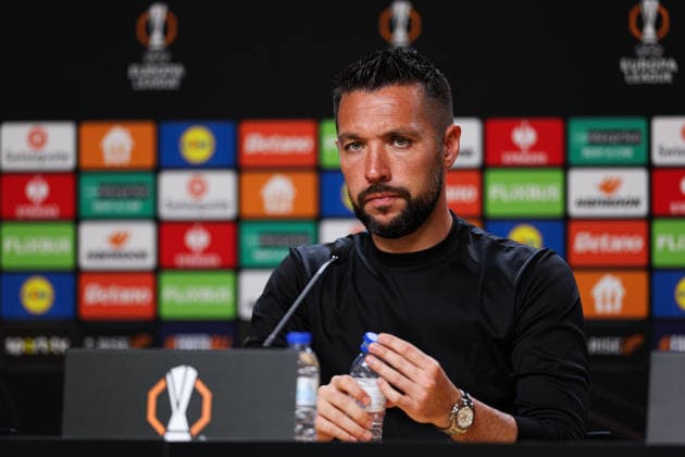 April 9, 2026, Porto, Porto, Portugal: Porto, PORTUGAL - APRIL 09: Francesco Farioli, Head Coach of Fc Porto, speaks to the media in a post match press conference, PK, Pressekonferenz after the UEFA Europa League 2025 26 Quarter-Final Leg One match between Fc Porto and Nottingham Forest at Estadio Dragao on April 09, 2026 in Porto, Portugal Uefa Europe League Fc Porto X Nottingham Forest - ZUMAe141 20260409_zsp_e141_189 Copyright: xLuisxEirasx