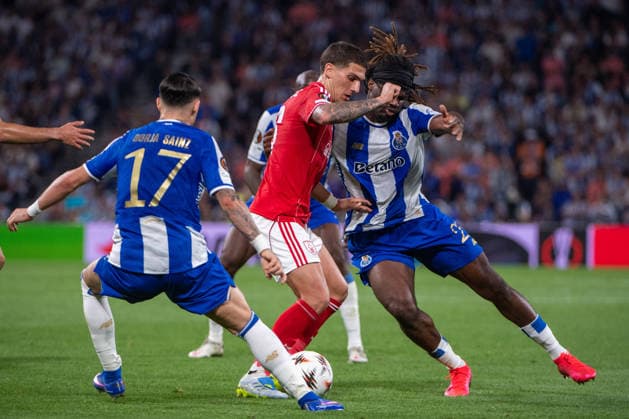 April 9, 2026, Porto, Porto, Portugal: PORTO, PORTUGAL - APRIL 09: ANGUS GUNN of Nottingham Forest is seen on action during the UEFA Europa League 2025 26 Quarter-Final Leg One match between FC Porto and Nottingham Forest FC at Estadio do Dragao on April 09, 2026 in Porto, Portugal. FC Porto X Nottingham Forest - UEFA Europa League 2025 26  - ZUMAl192 20260409_zsp_l192_073 Copyright: xMiguelxLemosx