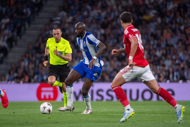 April 9, 2026, Porto, Porto, Portugal: PORTO, PORTUGAL - APRIL 09: SEKO FOFANA from FC Porto is seen on action during the UEFA Europa League 2025 26 Quarter-Final Leg One match between FC Porto and Nottingham Forest FC at Estadio do Dragao on April 09, 2026 in Porto, Portugal. FC Porto X Nottingham Forest - UEFA Europa League 2025 26  - ZUMAl192 20260409_zsp_l192_057 Copyright: xMiguelxLemosx