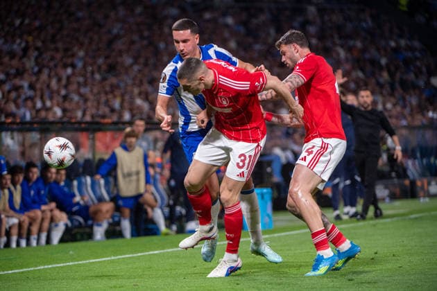 April 9, 2026, Porto, Porto, Portugal: PORTO, PORTUGAL - APRIL 09: DENIZ GUL from FC Porto is seen on action during the UEFA Europa League 2025 26 Quarter-Final Leg One match between FC Porto and Nottingham Forest FC at Estadio do Dragao on April 09, 2026 in Porto, Portugal. Porto Portugal - ZUMAl192 20260409_zsp_l192_087 Copyright: xMiguelxLemosx