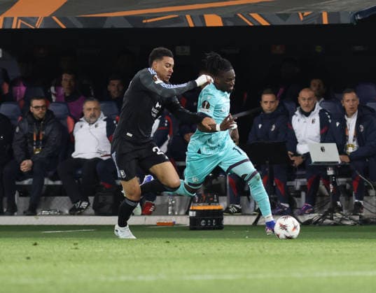 April 9, 2026, Bologna, Bologna, Italia: Jonathan Rowe of FC Bologna During the 2025 26 Europa League football match between Bologna and Aston Villa on April 9, 2026, at the Renato Dall Ara Stadium in Bologna..Photo: Bologna Italia - ZUMAs236 20260409_aap_s236_033 Copyright: xFabioxSassox
