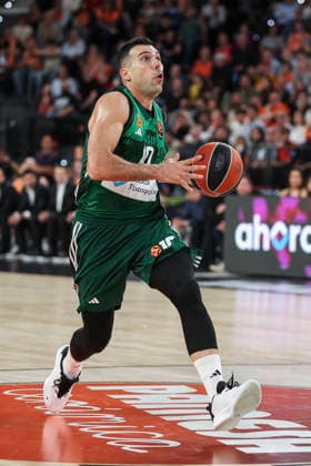 April 9, 2026, Valencia, Valencia, Spain: Kostas Sloukas of Panathinaikos Aktor Athens in action during the Turkish Airlines EuroLeague Regular Season Round 37 match between Valencia Basket and Panathinaikos Aktor Athens at Roig Arena on April 09, 2026, in Valencia, Spain. Valencia Spain - ZUMAa181 20260409_zaa_a181_338 Copyright: xIrinaxR.xHipolitox