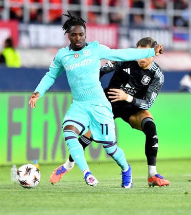 Bologna v Aston Villa, UEFA Europa League, Quarter Final, Football, Renato dall Ara, Bologna, ITA - 09 Apr 2026 Jonathan Rowe of Bologna Bologna Renato dall Ara Bologna ITA, UK NEWSPAPERS OUT Copyright: xMarkxEnfieldx