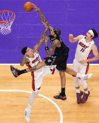 (260410) -- TORONTO, April 10, 2026 -- Brandon Ingram (C) of Toronto Raptors dunks during the 2025-2026 NBA, Basketball Herren, USA regular season game between Toronto Raptors and Miami Heat in Toronto, Canada, on April 9, 2026. (Photo by Xinhua) (SP)CANADA-TORONTO-BASKETBALL-NBA-HEAT VS RAPTORS ZouxZheng 
