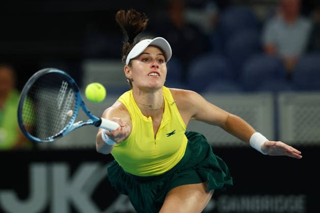 BILLIE JEAN CUP TENNIS, Kimberly Birrell of Australia plays a forehand against Harriet Dart of Britain during the Billie Jean King Cup qualifier match between Australia and Britain at John Cain Arena in Melbourne, Friday, April 10, 2026. ( NO ARCHIVING, EDITORIAL USE ONLY MELBOURNE VICTORIA AUSTRALIA  Copyright: xMORGANxHANCOCKx 20260410150782892466