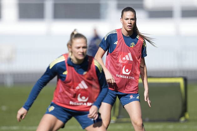 GOTHENBURG, SWEDEN 20260410 Bella Andersson when the women s national football team trains at Ullevi in connection with the gathering in Gothenburg for the World Cup qualifiers. GÖTEBORG SWEDEN x9200x *** GOTHENBURG, SWEDEN 20260410 Bella Andersson when the women s national football team trains at Ullevi in connection with the gathering in Gothenburg for the World Cup qualifiers GÖTEBORG SWEDEN x9200x  Copyright: xBjörnxLarssonxRosvall TTx TRAINING WOMEN S NATIONAL FOOTBALL TEAM