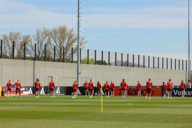 Herzogenaurach, Germany 09 April 2026 International match of the German national womens soccer team in preparation for the World Cup qualifiers in Herzogenaurach Training In the picture The players of the German national womens soccer team during training in Herzogenaurach Copyright: HMBxMedia MadeleinexFantini