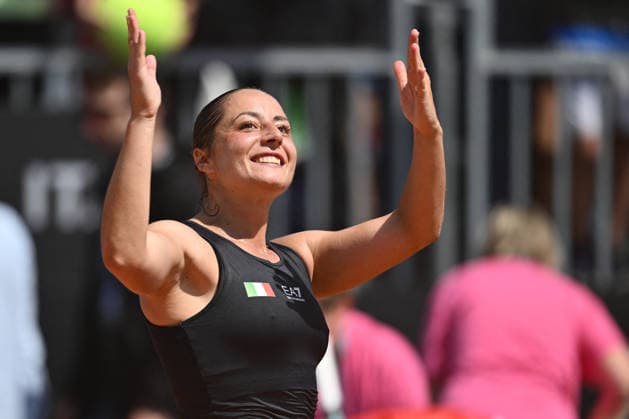 TENNIS - Internazionali di Tennis - BJK Cup Qualifiers - Italy vs Japan Elisabetta Cocciaretto of Italy celebrate the victory of the match against Moyuka Uchijima of Japan during the Billie Jean King Cup by Gainbridge Qualifiers 2026, match between Italy and Japan at ASD Colle degli Dei on April 10, 2026 in Velletri, Italy. Velletri Italy  Copyright: xIPAxSport ABACAx
