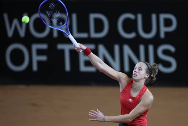 Belgian Hanne Vandewinkel pictured in action during the first game between Belgian Vandewinkel WTA, Tennis Damen 94) and US Jovic (WTA 16) on the first day of tennis matches between Belgium and USA, in the qualifiers of the Billie Jean King Cup tennis, in Oostende, Belgium, on Friday 10 April 2026. The meeting takes place on 10 and 11th April. PHOTO BENOITxDOPPAGNE  x170401194x