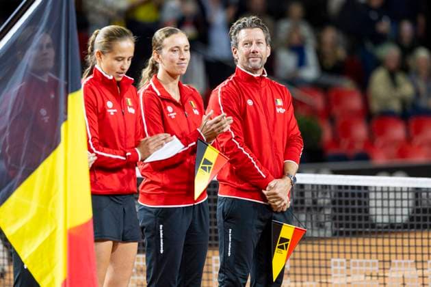 Billy Jean King cup Belgium v USA OOSTENDE, BELGIUM - APRIL 10 : Wim Fissette captain of Belgium, Hanne Vandewinkel of Belgium versus Iva Jovic (USA) pictured during a single match between Belgium and USA during the Billy Jean King cup 2026 Qualifiers at the Coretec Dome on April 10, 2026 in Oostende, Belgium, 10 04 2026 Oostende Belgium  Copyright: xXpix
