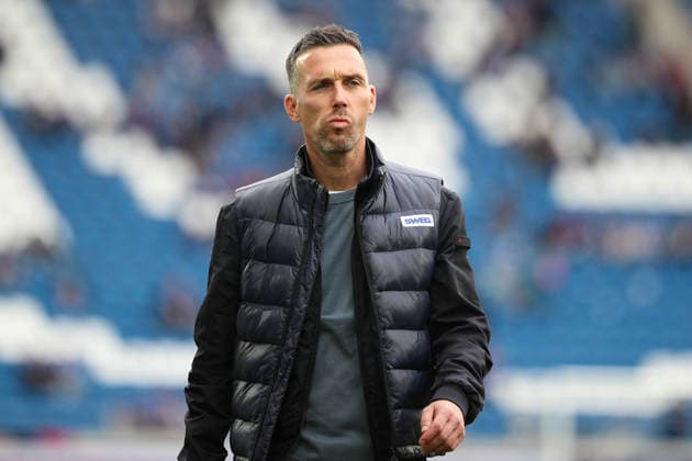 Christian Eichner (Karlsruher SC, Chef-Trainer) betritt den Platz, Karlsruher SC vs. DSC Arminia Bielefeld, Fussball, 2. Bundesliga, 29. Spieltag, 2025 2026, 10.04.2026, DFL REGULATIONS PROHIBIT ANY USE OF PHOTOGRAPHS AS IMAGE SEQUENCES AND OR QUASI-VIDEO, Karlsruher SC vs. DSC Arminia Bielefeld, Fussball, 2. Bundesliga, 29. Spieltag, 2025 2026, 10.04.2026 Karlsruhe *** Christian Eichner Karlsruher SC, Head coach enters the pitch, Karlsruher SC vs DSC Arminia Bielefeld, Football, 2 Bundesliga, Matchday 29, 2025 2026, 10 04 2026, DFL REGULATES PROHIBIT ANY USE OF PHOTOGRAPHS AS IMAGE SEQUENCES AND OR QUASI VIDEO, Karlsruher SC vs DSC Arminia Bielefeld, Football, 2 Bundesliga, Matchday 29, 2025 2026, 10 04 2026 Karlsruhe Copyright: xEibner-Pressefoto JanxPrihodax EP_JPA