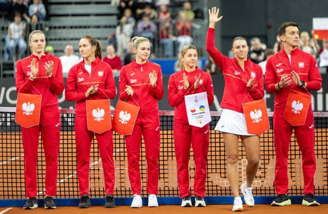 Billie Jean King Cup: Poland vs Ukraine Martyna Kubka, Katarzyna Kawa, Linda Klimovicova, Maja Chwalinska, Magda Linette, Kapitan Dawid Celt during Billie Jean King Cup 2026 qualifiers match Poland vs Ukraine at PreZero Arena in Gliwice, Poland, on April 10, 2026 Gliwice Poland  Copyright: xFotoxOlimpikx originalFilename:jastrzebowski-billieje260410_npJzp.jpg