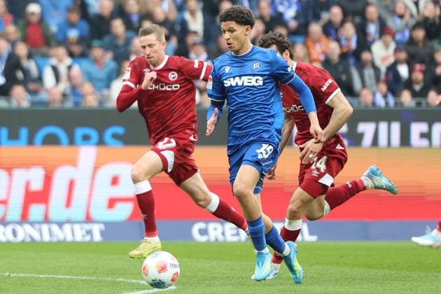 10.04.2026, xrekx, Fussball 2.Bundesliga, Karlsruher SC - Arminia Bielefeld v.l. Louey Ben Farhat (Karlsruher SC) auf dem Weg zum 1:1 (DFL DFB REGULATIONS PROHIBIT ANY USE OF PHOTOGRAPHS as IMAGE SEQUENCES and or QUASI-VIDEO) Karlsruhe *** 10 04 2026, xrekx, Soccer 2 Bundesliga, Karlsruher SC Arminia Bielefeld v l Louey Ben Farhat Karlsruher SC on the way to 1 1 DFL DFB REGULATIONS PROHIBIT ANY USE OF PHOTOGRAPHS as IMAGE SEQUENCES and or QUASI VIDEO Karlsruhe
