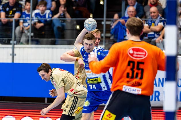 10 04 2026, GER, Handball, Men, Season 25 26, Daikin 1 Bl, 28 Matchday, ThSV Eisenach TSV Hannover Burgdorf Vincent Buechner ThSV Eisenach,74 99817 Eisenach Werner Assmann Halle Am Sportp Thueringen Germany