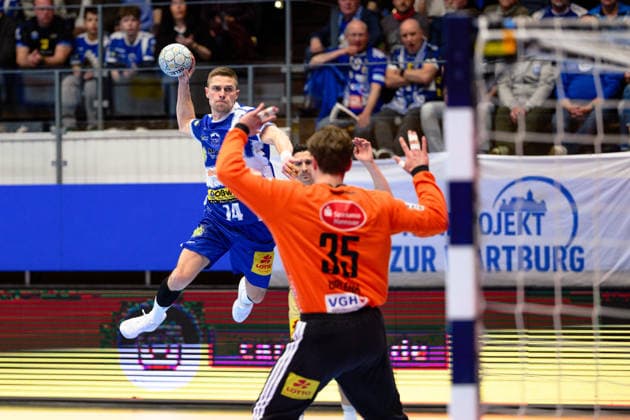 Vincent Buechner ThSV Eisenach, 74 , Joel Birlehm TSV Hannover Burgdorf, 35 GER, ThSV Eisenach vs TSV Hannover Burgdorf, 1 Daikin Handballbundesliga, Handball, 28 Matchday, Season 2025 2026, 19 00 hrs, 10 04 2026 GER, ThSV Eisenach vs TSV Hannover Burgdorf, 1 Daikin Handballbundesliga, Handball, 28 Matchday, Season 2025 2026, 19 00 hrs, 10 04 2026 Eisenach Copyright: xEibner-Pressefoto MartinxHerbstx EP_MHT