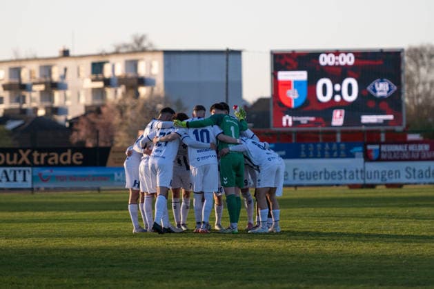 GER, Fussball, RLN, SV Drochtersen Assel vs VfB Oldenburg 10.04.2026, Kehdinger Stadion, Drochtersen, GER, RLN, SV Drochtersen Assel vs VfB Oldenburg, DFL regulations prohibit any use of photographs as image sequences and or quasi-video, im Bild vfboldenburg *** GER, Soccer, RLN, SV Drochtersen Assel vs VfB Oldenburg 10 04 2026, Kehdinger Stadion, Drochtersen, GER, RLN, SV Drochtersen Assel vs VfB Oldenburg, DFL regulations prohibit any use of photographs as image sequences and or quasi video, im Bild vfboldenburg nordphotoxgmbhx xRojahn nph00310