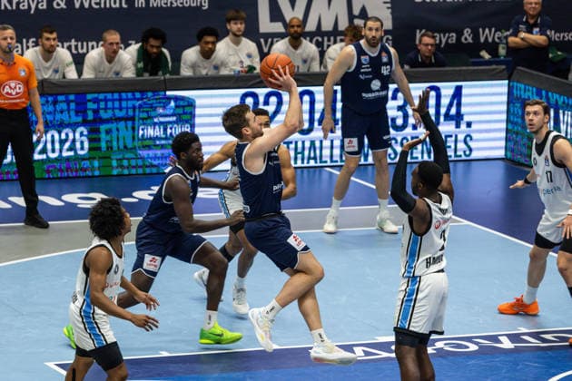 GER, easy Credit Basketball Bundesliga, Syntainics MBC Veolia Towers Hamburg 10 04 2026, Stadthalle, Weißenfels, GER, easy Credit Basketball Bundesliga, Syntainics MBC Veolia Towers Hamburg Spencer Reaves Syntainics MBC, 31 Â Photo Alexander Trienitz Weißenfels Stadthalle Sachsen Anhalt Germany