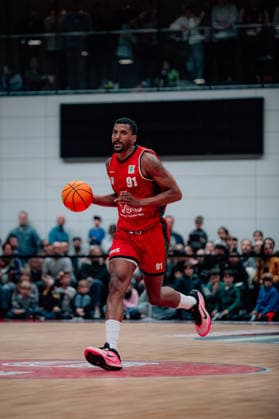 BB-2BL SBB Baskets - Uni Baskets Muenster Michael Hughes II (SBB Baskets) waehrend der Saison 2025-2026 in der 2. Barmer Basketball Bundesliga Pro A am 31. Spieltag zwischen SBB Baskets und Uni Baskets Muenster in der Wolfgang-Lakenmacher-Halle am 10. April 2026 in Magdeburg, Sachsen Anhalt, Deutschland *** BB 2BL SBB Baskets Uni Baskets Muenster Michael Hughes II SBB Baskets during the 2025 2026 season in the 2 Barmer Basketball Bundesliga Pro A on matchday 31 between SBB Baskets and Uni Baskets Muenster at Wolfgang Lakenmacher Halle on April 10, 2026 in Magdeburg, Sachsen Anhalt, Germany