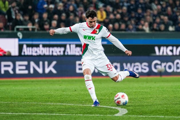 Fussball: Deutschland: 1. Bundesliga 2025 2026 - 29. Spieltag, 10.04.2026 - FC Augsburg vs. TSG Hoffenheim - WWK Arena (Augsburg, Deutschland); Fabian Rieder (FC Augsburg) *** Soccer Germany 1 Bundesliga 2025 2026 Matchday 29, 10 04 2026 FC Augsburg vs TSG Hoffenheim WWK Arena Augsburg, Germany Fabian Rieder FC Augsburg Copyright: xLUKAxKOLANOVICx
