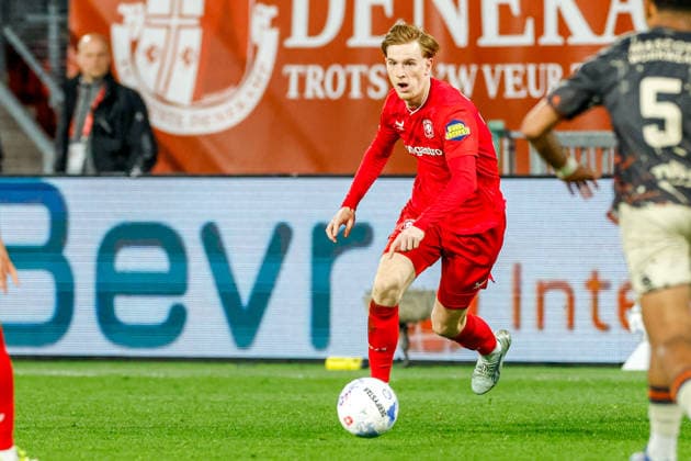 2026-04-10 FC Twente v FC Volendam - Dutch Eredivisie ENSCHEDE, NETHERLANDS - APRIL 10: Mats Rots of FC Twente during the Dutch Eredivisie match between FC Twente and FC Volendam at De Grolsch Veste on April 10, 2026 in Enschede, Netherlands. Enschede De Grolsch Veste Netherlands Content not available for redistribution in The Netherlands directly or indirectly through any third parties. Copyright: xBenxGalx