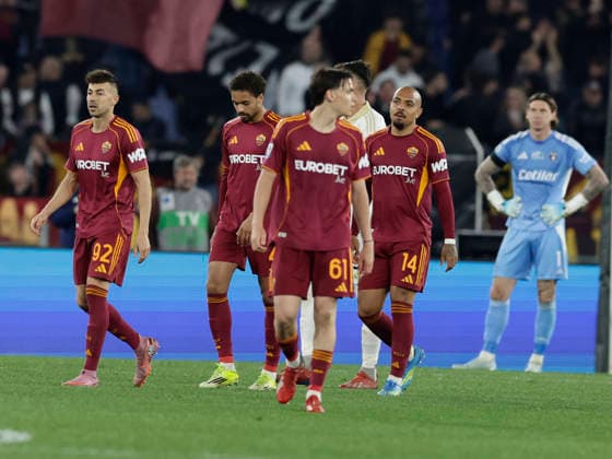 Italy: Serie a football match AS Roma vs Pisa Roma™s Dutch midfielder Donyell Malen celebrates after scoring a goal of 3-0 during the Serie A football match between AS Roma vs Pisa at the Olimpico Stadium in Rome, Italy on April 10, 2026. _BPH5982 Copyright: xAntonioxBalascox
