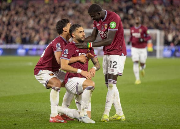 West Ham United v Wolverhampton Wanderers, Premier League, Football, The London Stadium, London, UK - 10 Apr 2026 Goal. Taty Castellanos of West Ham United (11) celebrates after scores the second goal for West Ham United London The London Stadium Stratford GBR, UK NEWSPAPERS OUT Copyright: xEllixBirchx