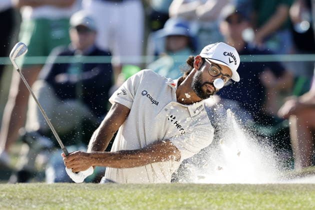 Golf 2026 Masters Tournament - Round 2 Akshay Bhatia of USA hits a birdie from the bunker on the 17th hole during Round 2 of the 2026 Masters tournament in August, Georgia, USA, 10 April 2026. Augusta United States  Copyright: xERIKxS.xLESSERx