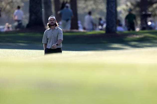 Golf 2026 Masters Tournament - Round 2 Tommy Fleetwood of England walks to his ball on the 17th hole during Round 2 of the 2026 Masters tournament in August, Georgia, USA, 10 April 2026. Augusta United States  Copyright: xERIKxS.xLESSERx