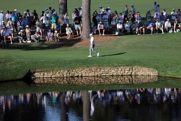 Golf 2026 Masters Tournament - Round 2 Rory Mcllroy of Northern Ireland (C) walks during Round 2 of the 2026 Masters tournament in August, Georgia, USA, 10 April 2026. Augusta United States  Copyright: xCHRISxTORRESx