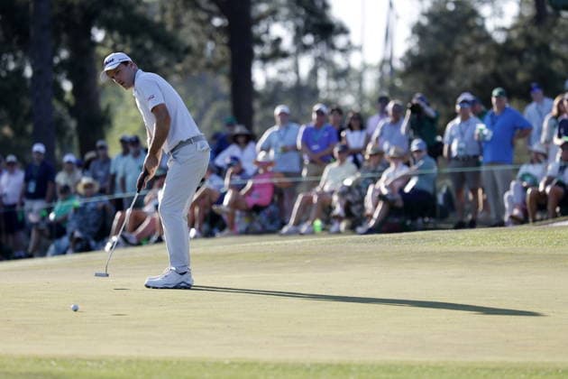 Golf 2026 Masters Tournament - Round 2 Russell Henley of USA putts on the 17th hole during Round 2 of the 2026 Masters tournament in August, Georgia, USA, 10 April 2026. Augusta United States  Copyright: xERIKxS.xLESSERx